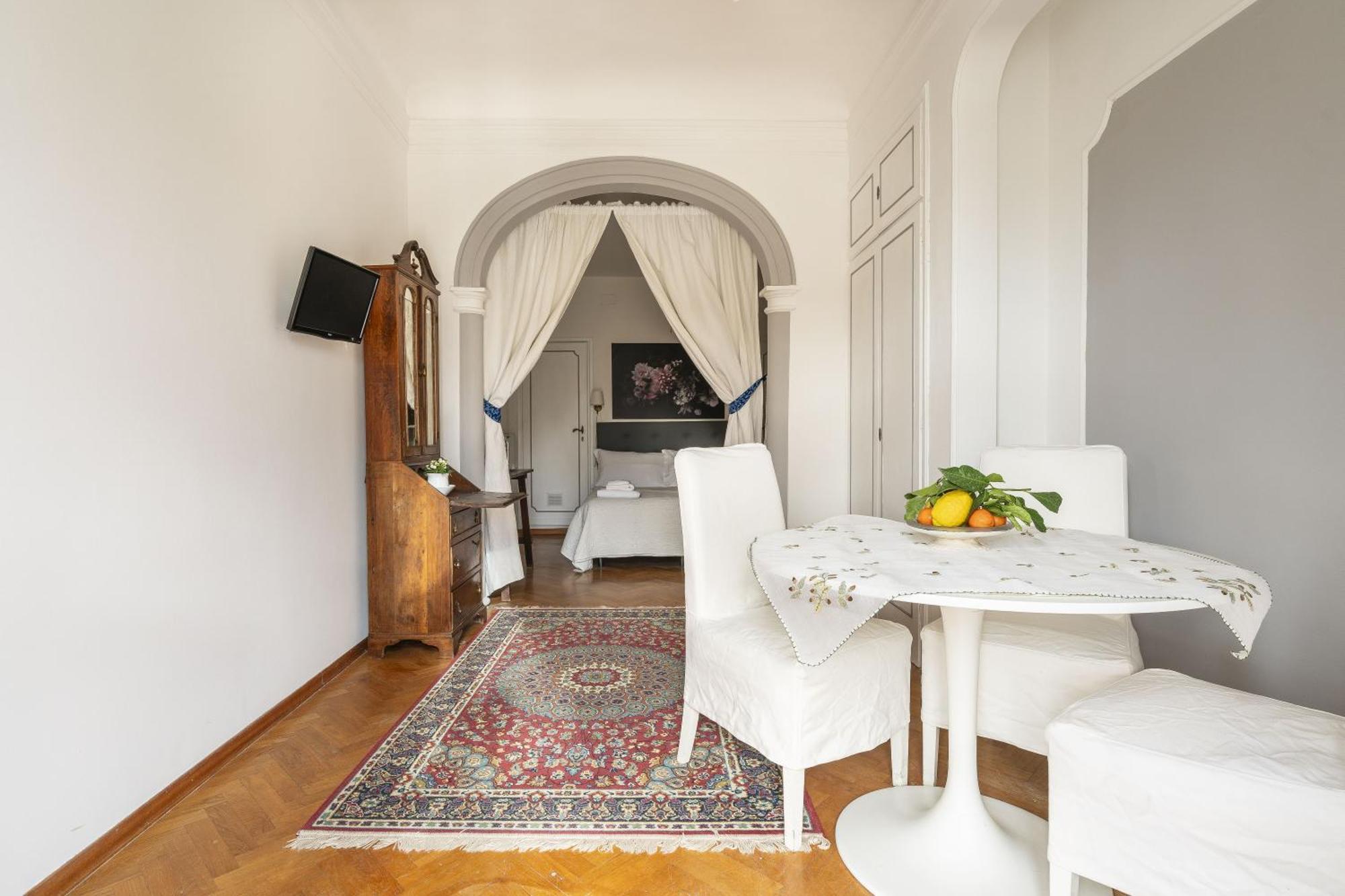 Acciaiuoli 18 Apartamento *